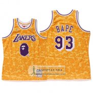 Camiseta Los Angeles Lakers Bape Mitchell & Ness Amarillo