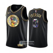 Camiseta Golden Edition Philadelphia 76ers Allen Iverson NO 3 2021-22 Negro