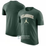 Camiseta Manga Corta Milwaukee Bucks Essential Ciudad Verde