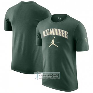 Camiseta Manga Corta Milwaukee Bucks Essential Ciudad Verde