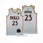 Camiseta Chicago Bulls Michael Jordan NO 23 Ciudad 2024-25 Blanco