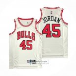 Camiseta Chicago Bulls Michael Jordan NO 45 Association 2021 Blanco