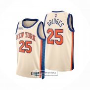 Camiseta New York Knicks Mikal Bridges NO 25 Ciudad 2025-26 Crema