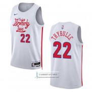 Camiseta Philadelphia 76ers Matisse Thybulle NO 22 Ciudad 2022-23 Blanco