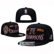 Gorra Chicago Bulls Adjustable Mitchell & Ness Hardwood Classics Negro