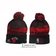 Gorro Beanie Miami Heat New Era Negro Rojo