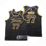 Camiseta Los Angeles Lakers Luka Doncic NO 77 2024-25 Negro