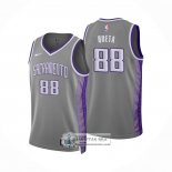 Camiseta Sacramento Kings Neemias Queta NO 88 Ciudad 2022-23 Gris