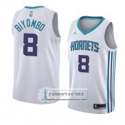 Camiseta Charlotte Hornets Bismack Biyombo Association 2018 Blan