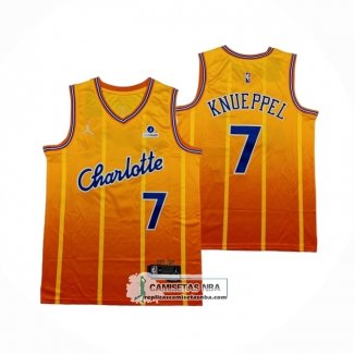 Camiseta Charlotte Hornets Kon Knueppel NO 7 Ciudad 2025-26 Naranja