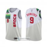 Camiseta Milwaukee Bucks Donte Divincenzo Earned Blanco