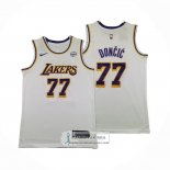 Camiseta Los Angeles Lakers Luka Doncic NO 77 2024-25 Blanco