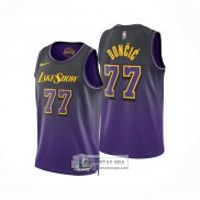 Camiseta Los Angeles Lakers Luka Doncic NO 77 Ciudad 2024-25 Violeta