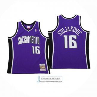 Camiseta Sacramento Kings Peja Stojakovic NO 16 Mitchell & Ness 2002-03 Violeta