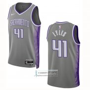 Camiseta Sacramento Kings Trey Lyles NO 41 Ciudad 2022-23 Gris