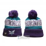 Gorro Beanie Charlotte Hornets Violeta Azul