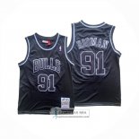Camiseta Chicago Bulls Dennis Rodman NO 91 Mitchell & Ness 1996-97 Negro1