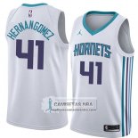 Camiseta Hornets Willy Hernangomez Association 2018 Blanco