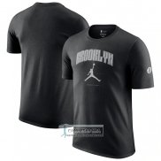 Camiseta Manga Corta Brooklyn Nets Essential Ciudad Negro