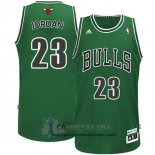 Camiseta Retro Bulls Jordan Patricks Day Verde