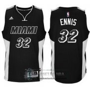 Camiseta Heats DEnnis Negro Blanco