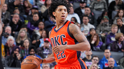 Sun firma a Cameron Payne