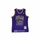 Camiseta Chicago Bulls Michael Jordan NO 23 Mitchell & Ness 1997-98 Violeta